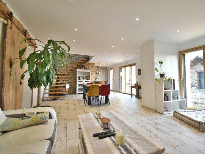 Maison - 130 m² - 4 pièces