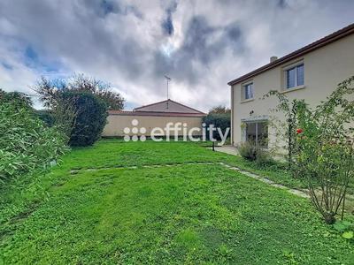 Maison - 120 m² - 6 pièces