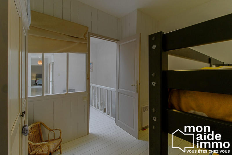 Maison traditionnelle - 139 m² - 6 pièces