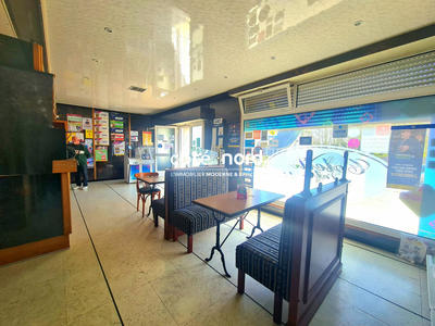 Maison - 225 m² - 10 pièces