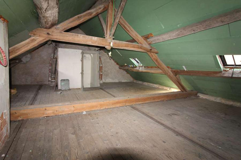 Maison - 151 m² - 8 pièces