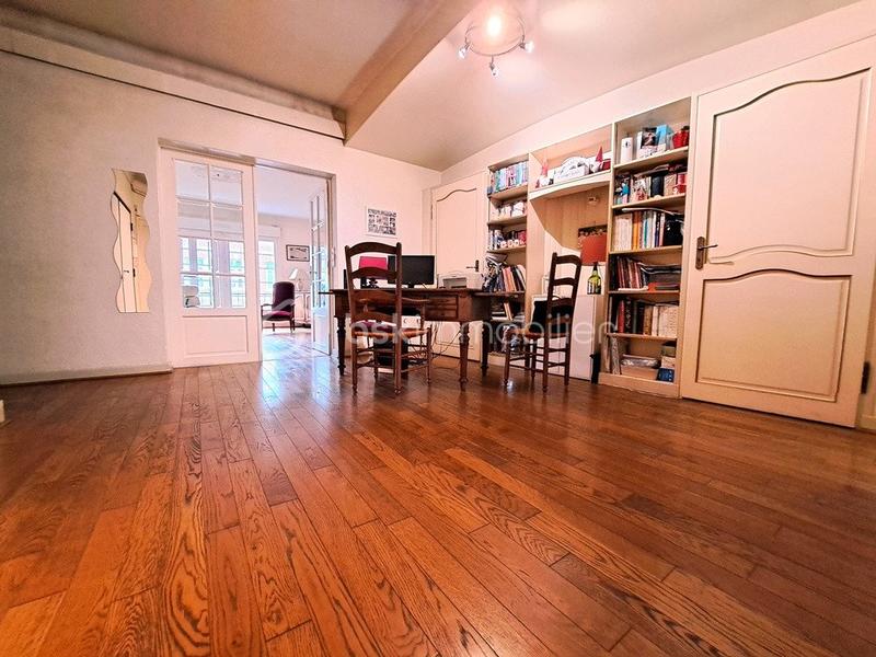 Appartement - 146 m² - 4 pièces