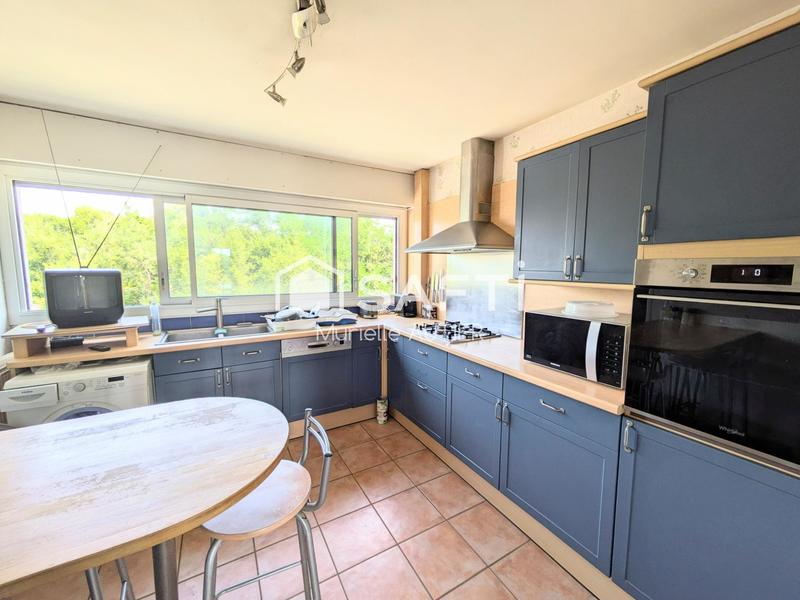 Appartement - 110 m² - 6 pièces