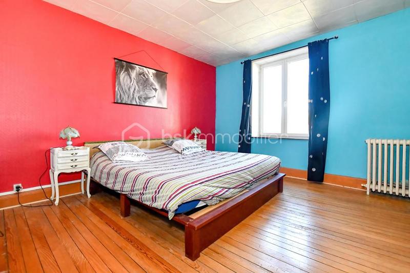 Maison - 203 m² - 6 pièces