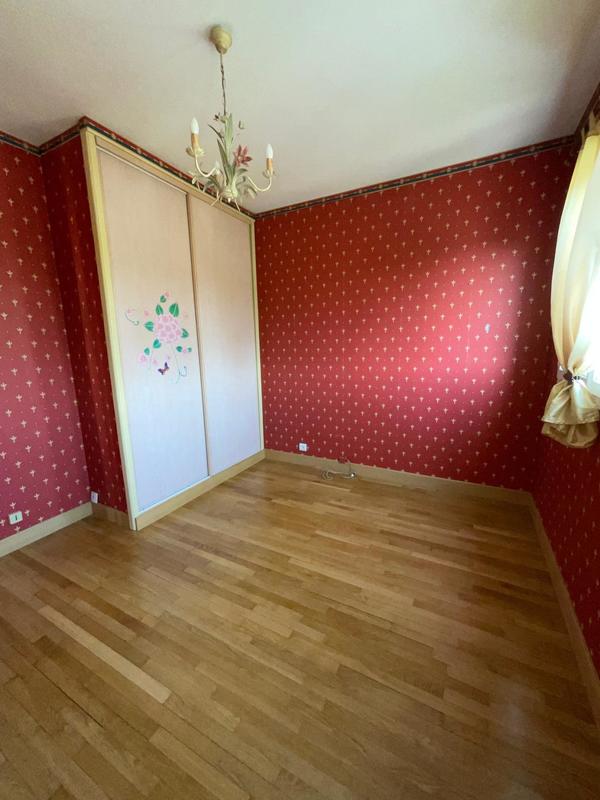Maison - 137 m² - 5 pièces