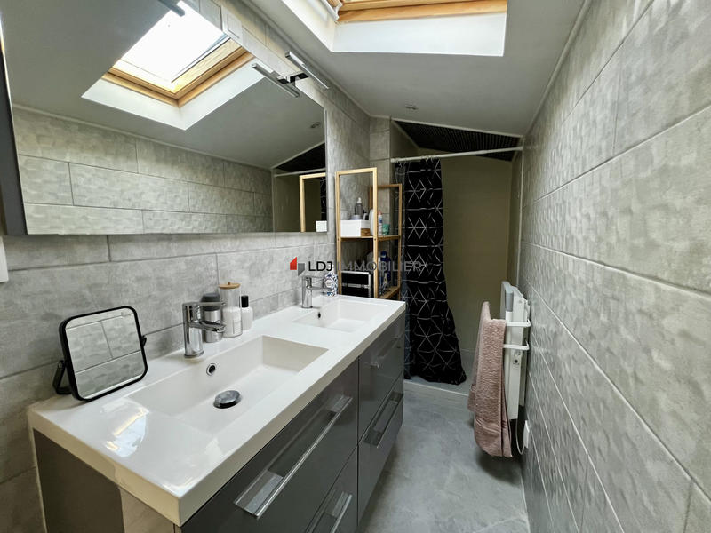 Maison - 168 m² - 6 pièces