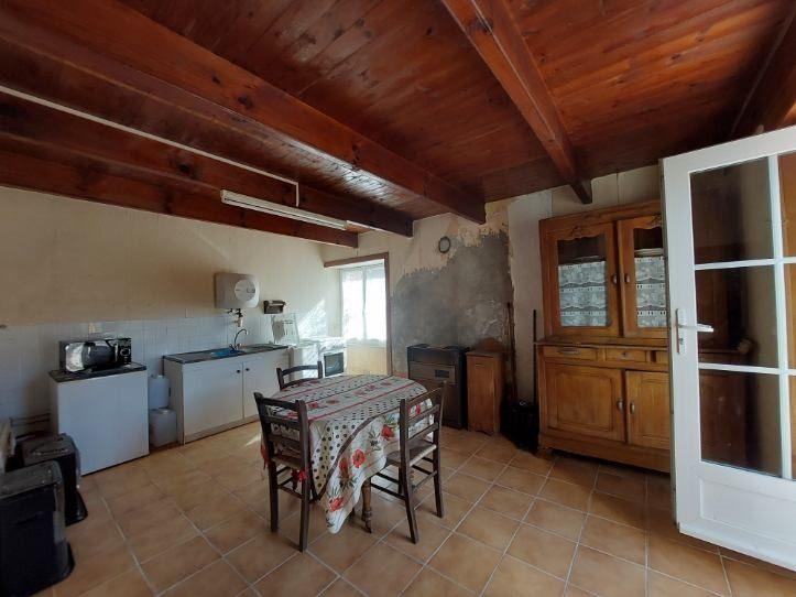 Maison ancienne - 82 m² - 3 pièces