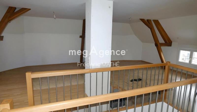 Maison - 210 m² - 6 pièces