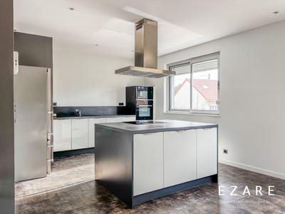 Appartement - 200 m² - 7 pièces