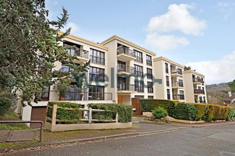 Appartement - 120 m² - 5 pièces