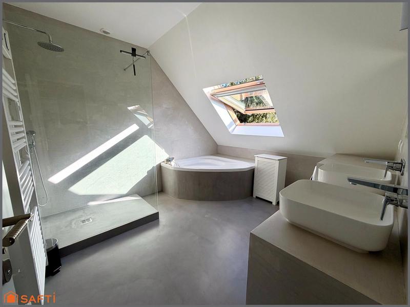 Maison - 150 m² - 6 pièces