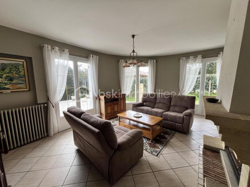 Maison traditionnelle - 150 m² - 5 pièces