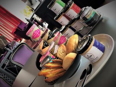 Andry-1867-Lounge Bar