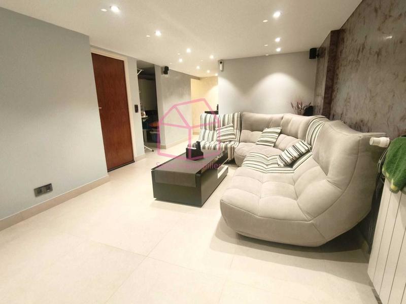 Maison - 137 m² - 6 pièces