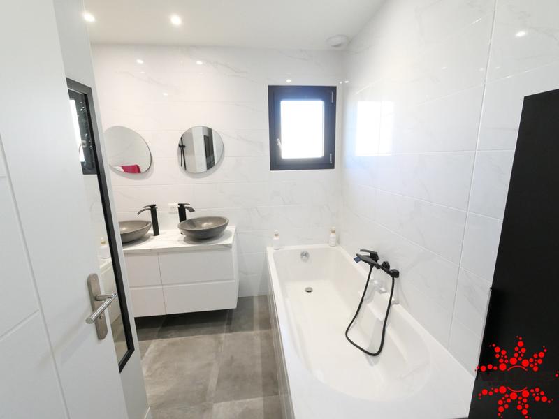 Maison d'architecte - 142 m² - 4 pièces