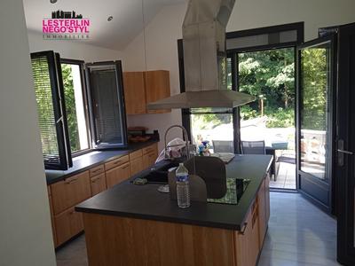 Maison - 138 m² - 5 pièces