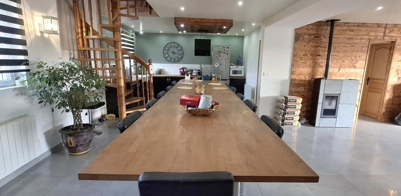 Maison - 140 m² - 5 pièces