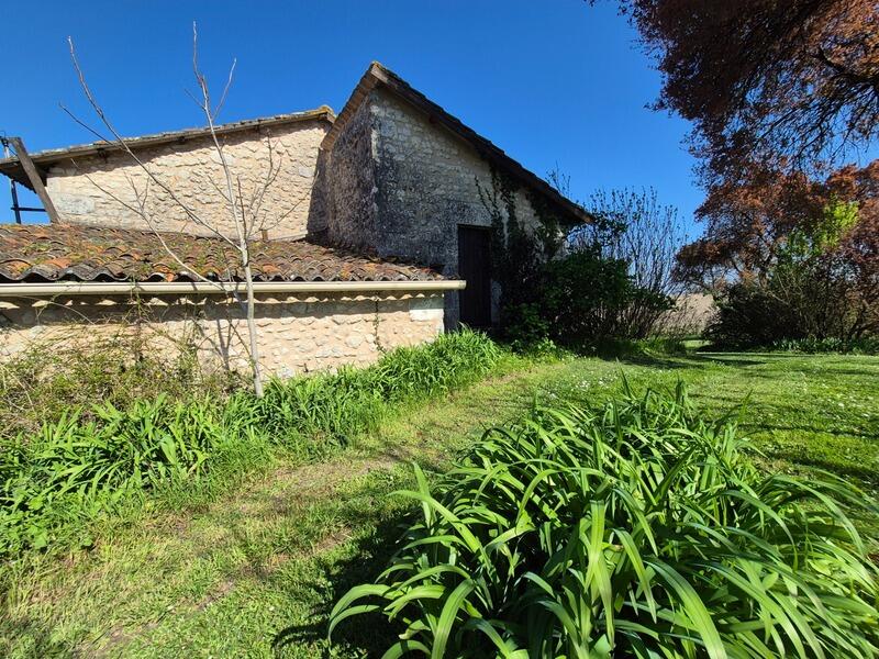 Corps de ferme - 250 m² - 7 pièces