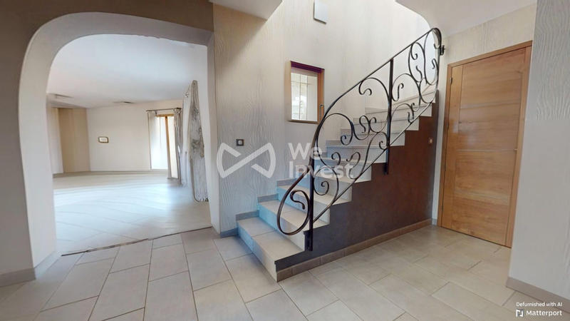 Maison - 234 m² - 7 pièces