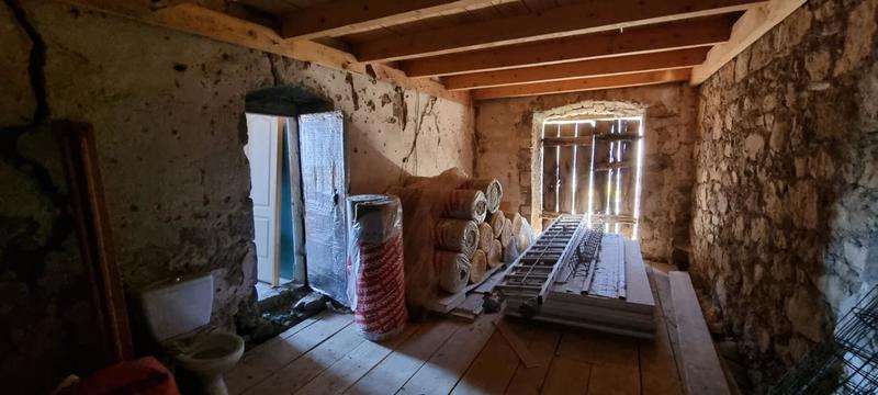 Maison - 220 m² - 7 pièces