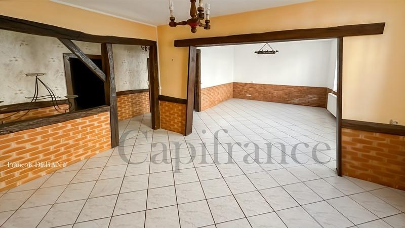 Maison - 203 m² - 8 pièces