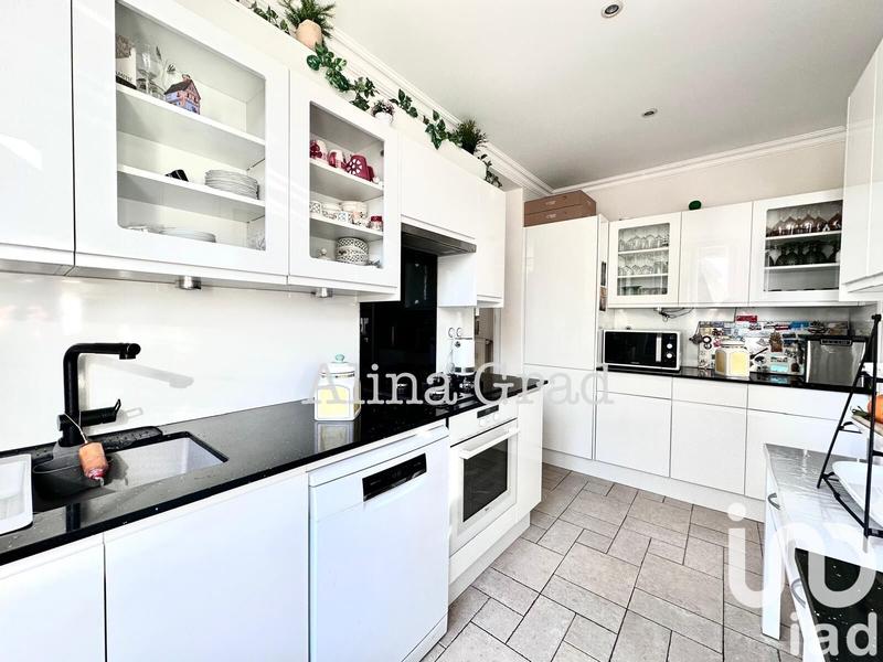 Maison - 122 m² - 7 pièces