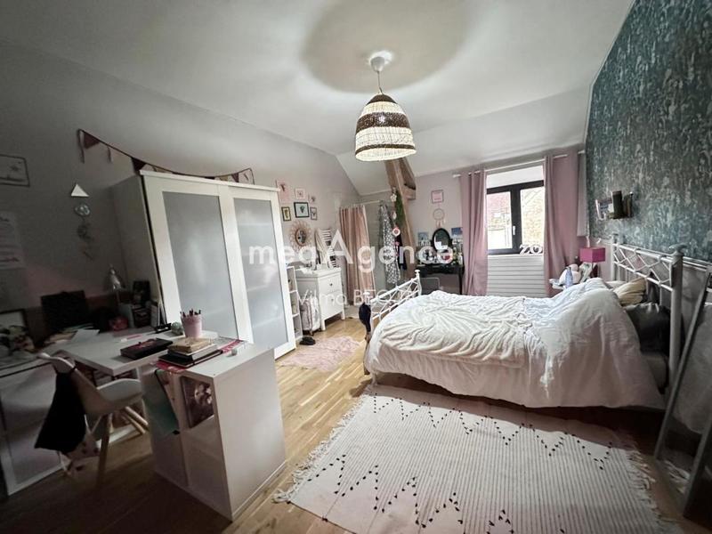 Maison - 400 m² - 6 pièces