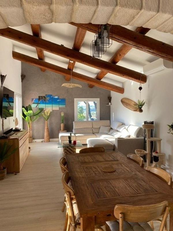 Maison - 185 m² - 6 pièces