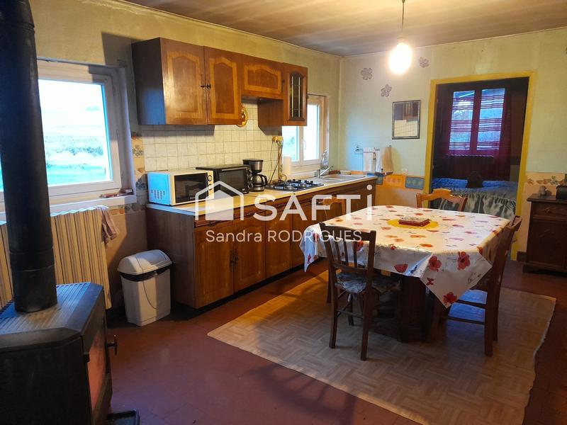 Maison - 104 m² - 4 pièces