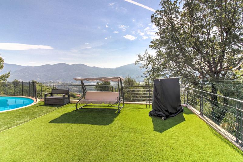 Maison - 193 m² - 7 pièces