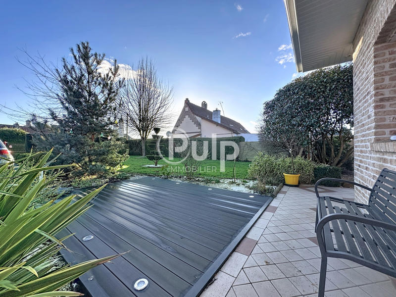 Demeure - 260 m² - 8 pièces