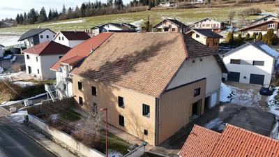 Maison - 254 m² - 7 pièces