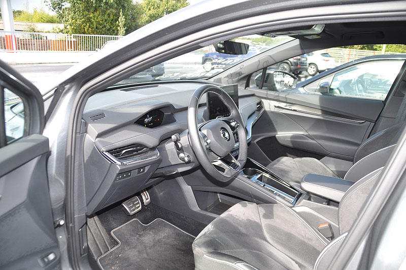Skoda enyaq _80 v sportline toit ouvrant