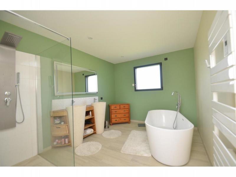 Maison - 194 m² - 6 pièces