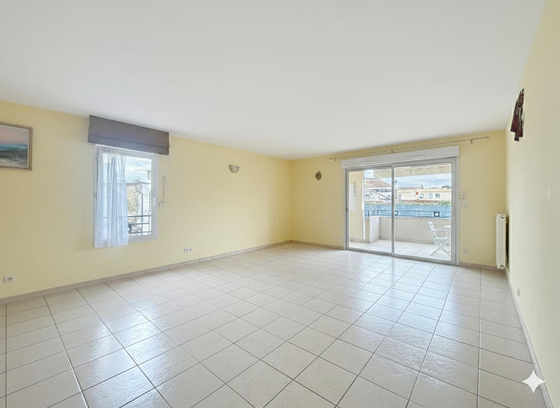 Appartement - 96 m² - 3 pièces