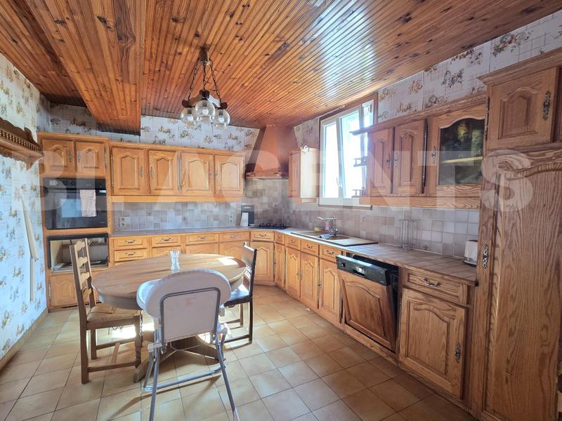 Propriété - 130 m² - 6 pièces