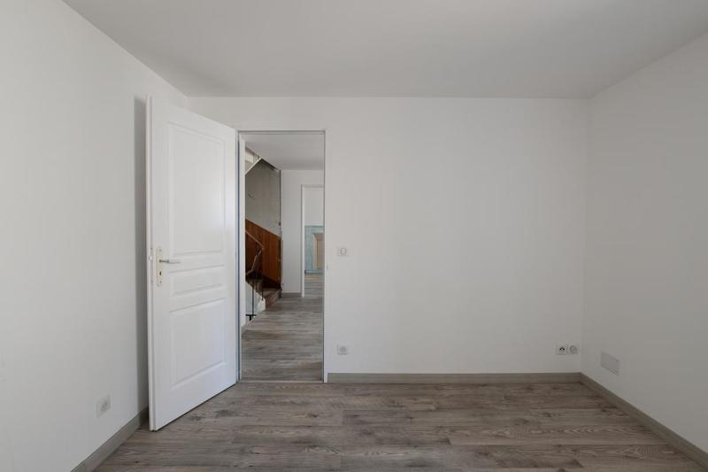 Maison - 101 m² - 1 pièce