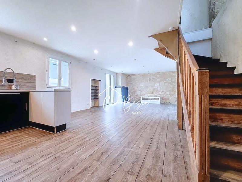 Maison - 102 m² - 4 pièces