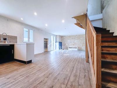 Maison - 102 m² - 4 pièces