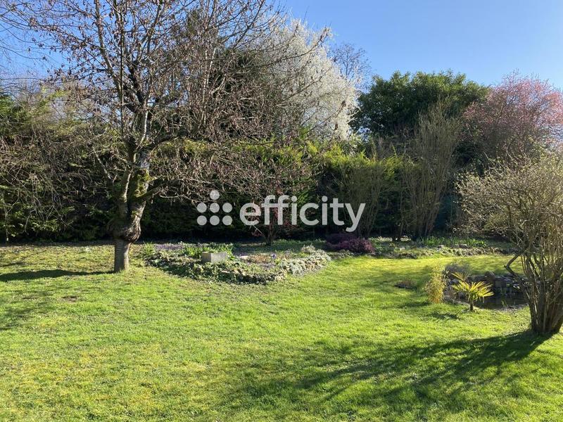 Pavillon - 179 m² - 7 pièces