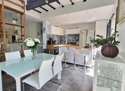 Maison - 120 m² - 5 pièces