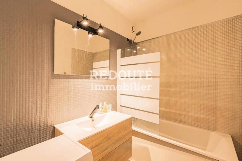 Appartement - 135 m² - 6 pièces