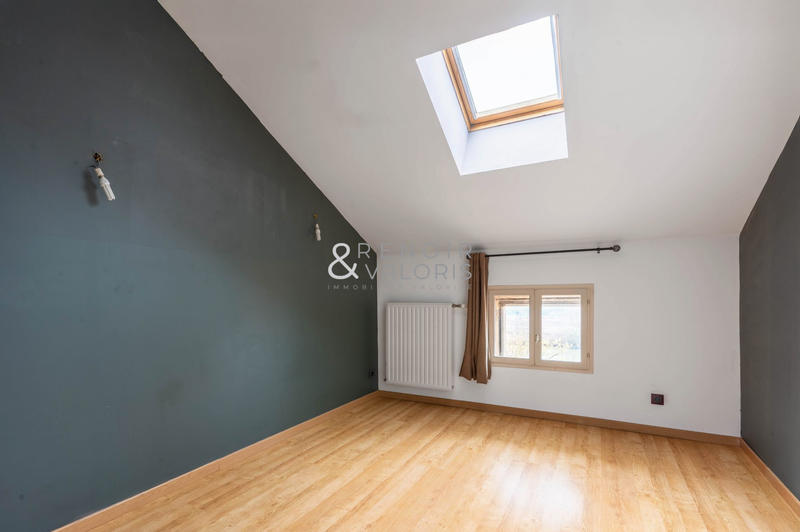 Appartement - 109 m² - 6 pièces