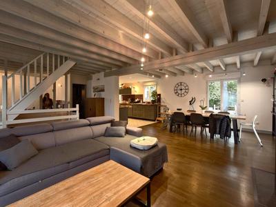 Pavillon - 177 m² - 8 pièces