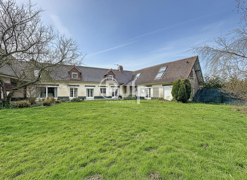 Longère - 221 m² - 11 pièces