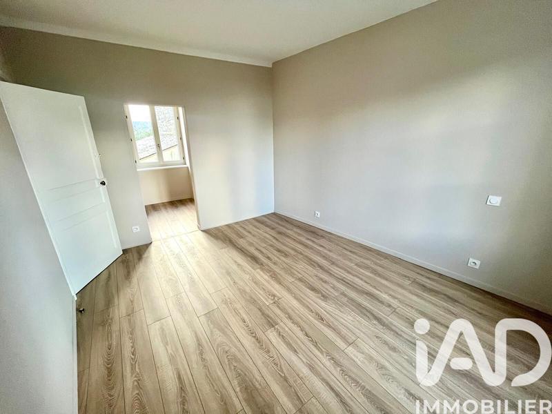 Maison de village - 140 m² - 8 pièces