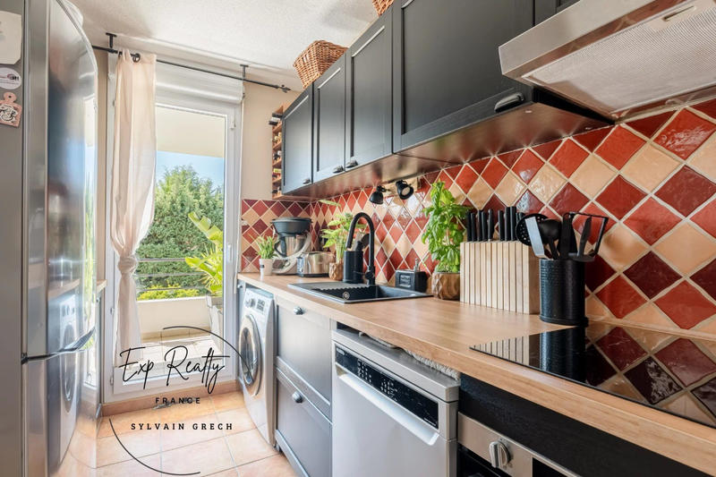 Appartement - 83 m² - 4 pièces