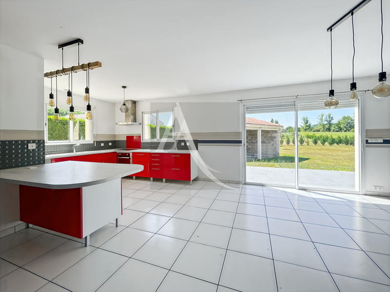 Maison - 105 m² - 5 pièces