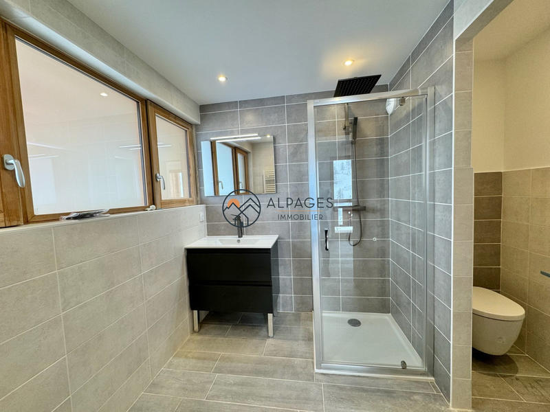 Appartement - 82 m² - 4 pièces