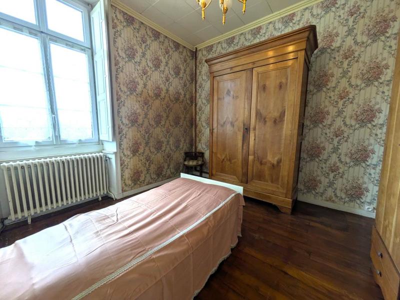 Château - 270 m² - 10 pièces